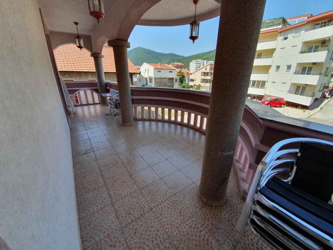 Apartment Vila Varajic